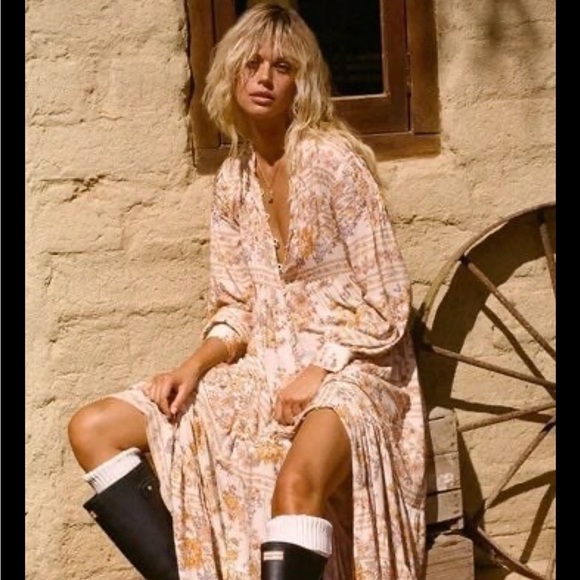 Sold - Picture 1 of 10